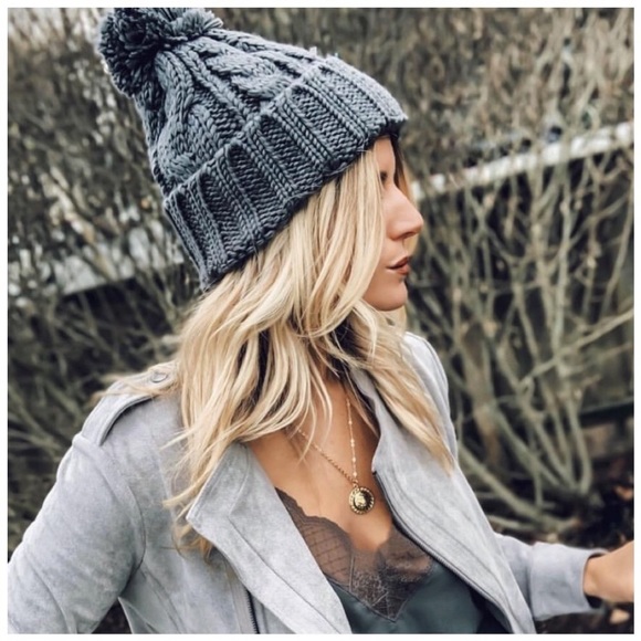 Accessories - Chunky Pom Grey Beanie